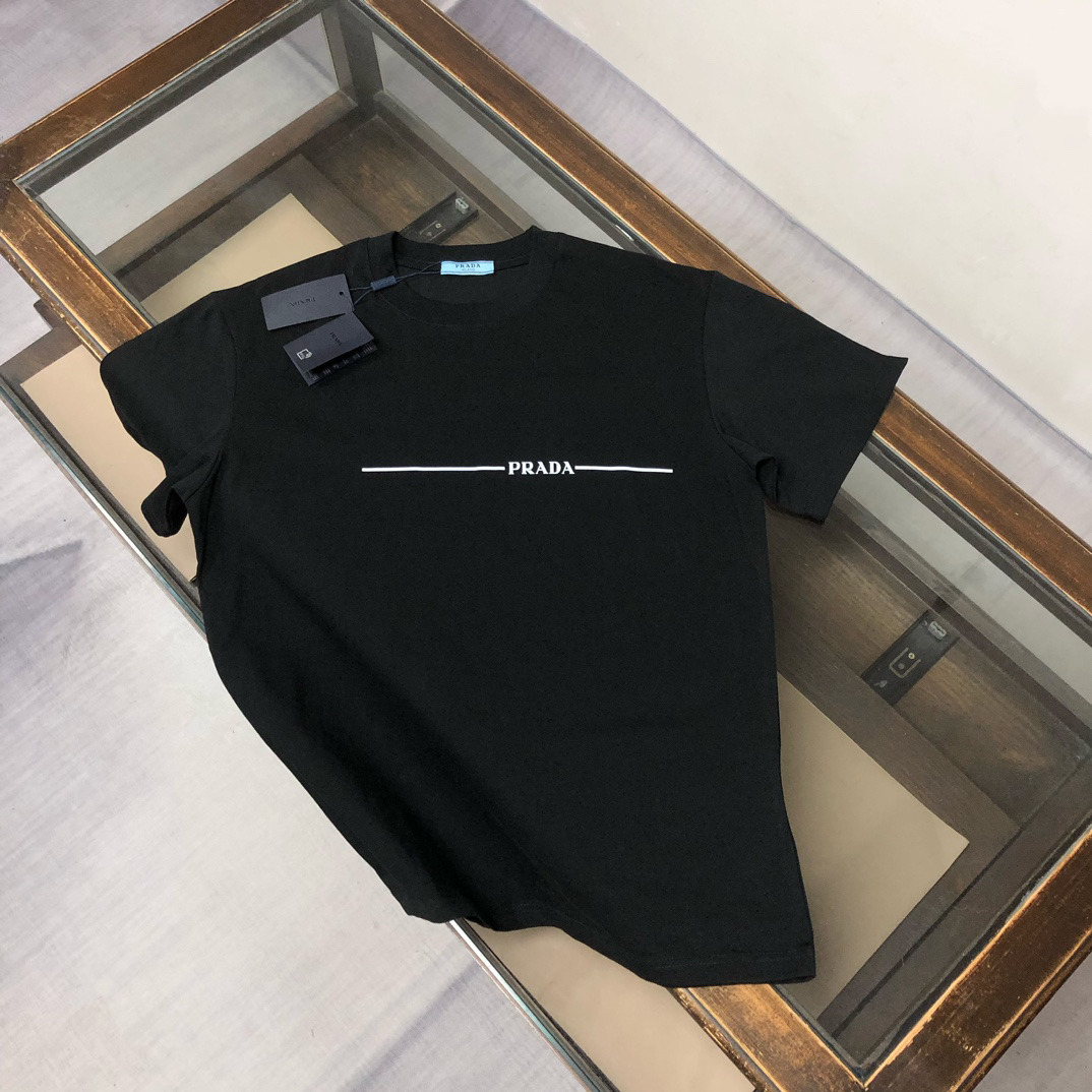 Prada clothing-272