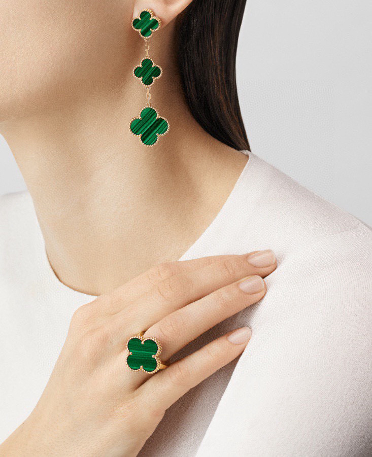 Van Cleef & Arpels earring-58