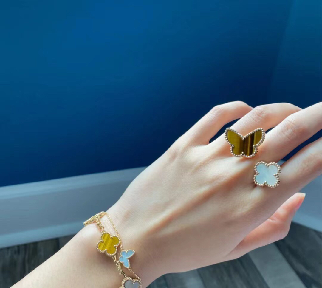 Van Cleef & Arpels ring-14