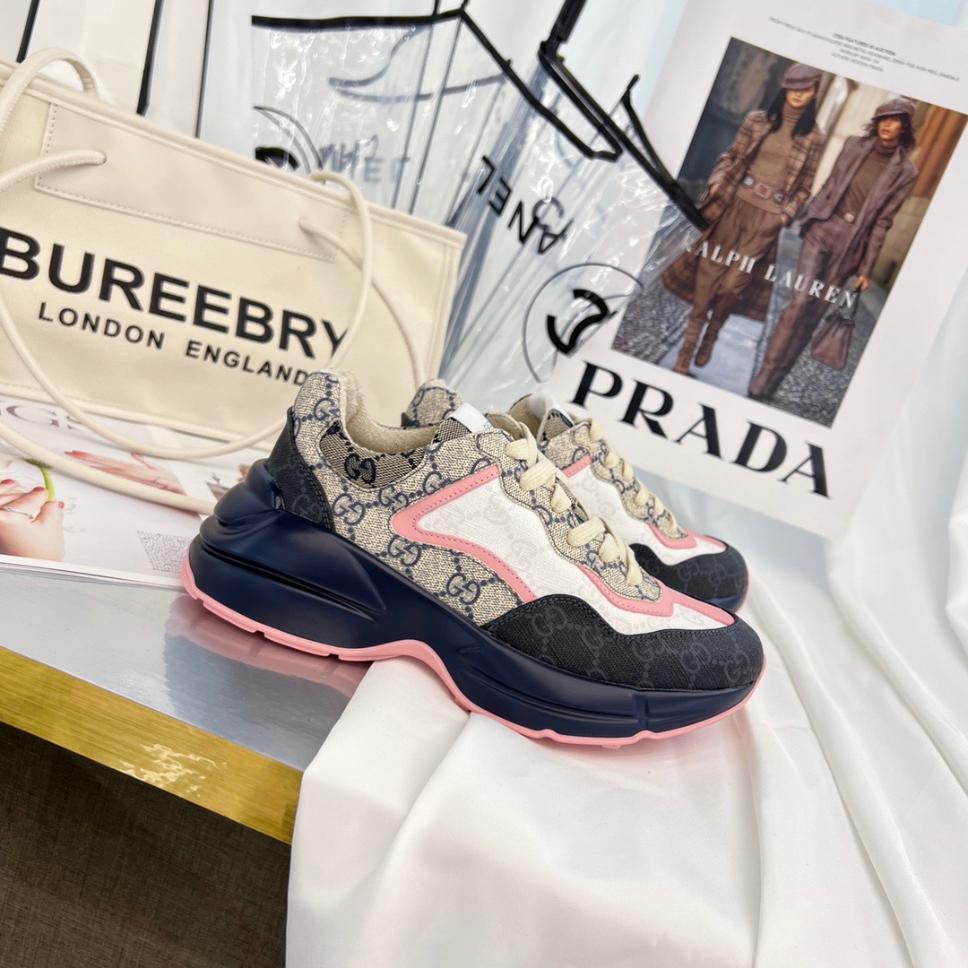 Gucci Sneakers-203
