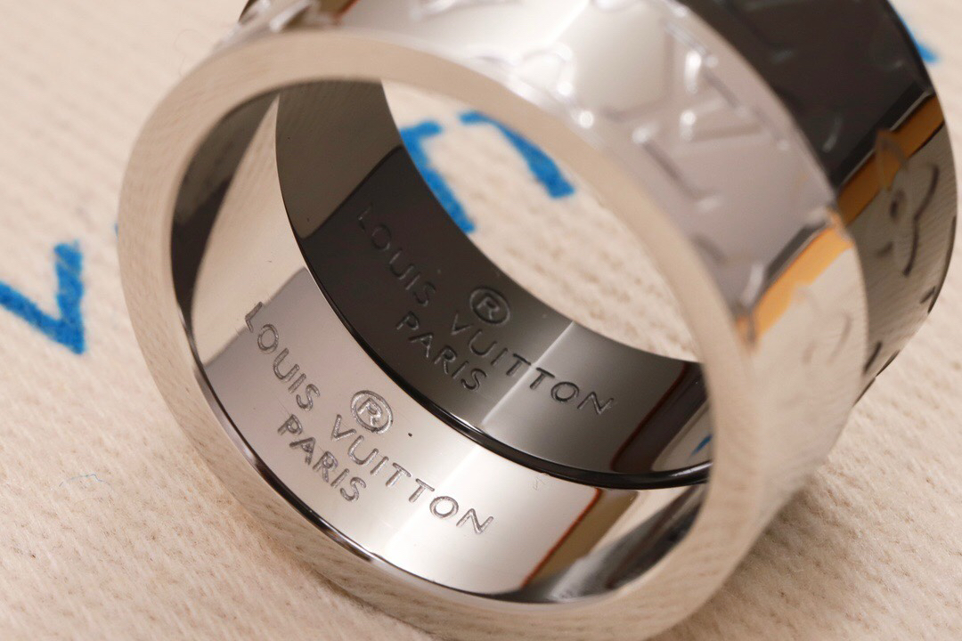 LV ring-11