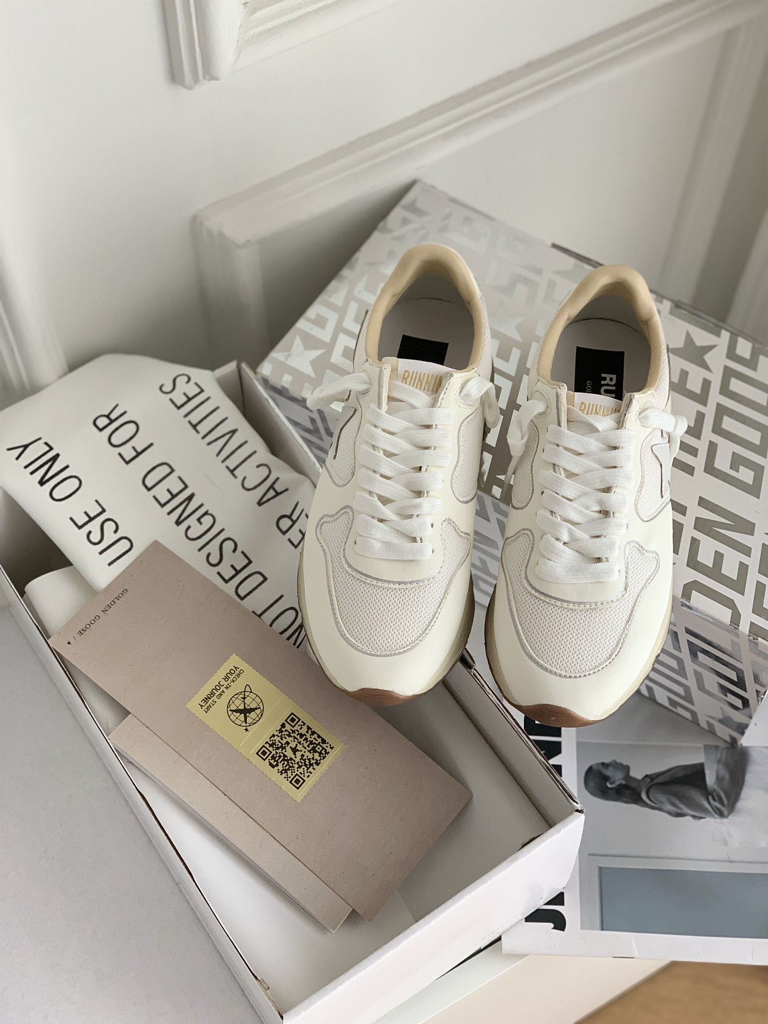 Golden Goose Sneakers-33