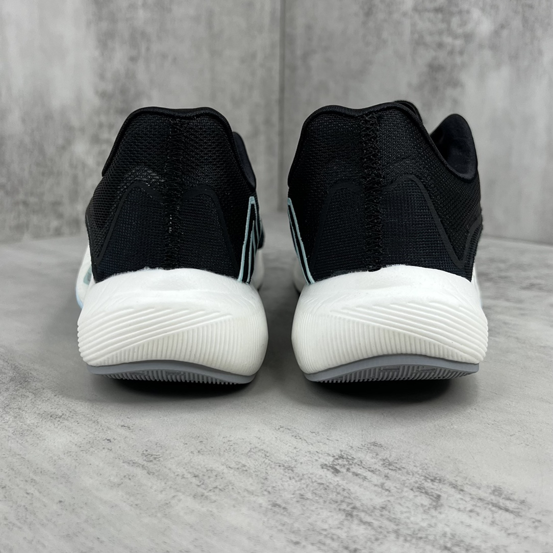 New Balance Sneakers-257