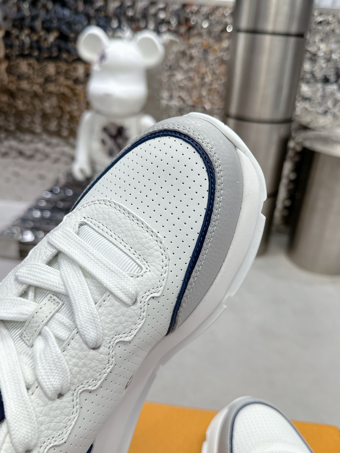 Lv Sneakers-7