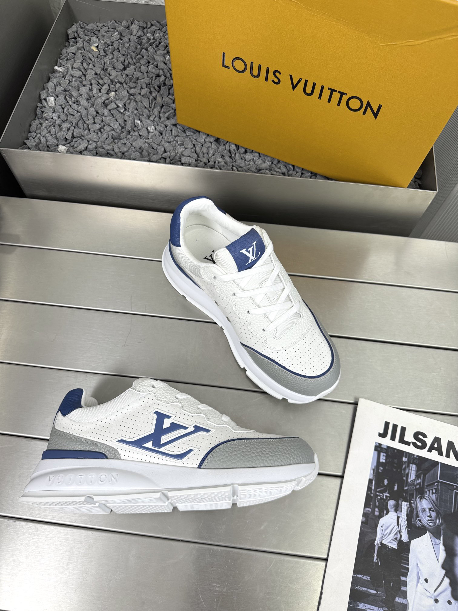 Lv Sneakers-159