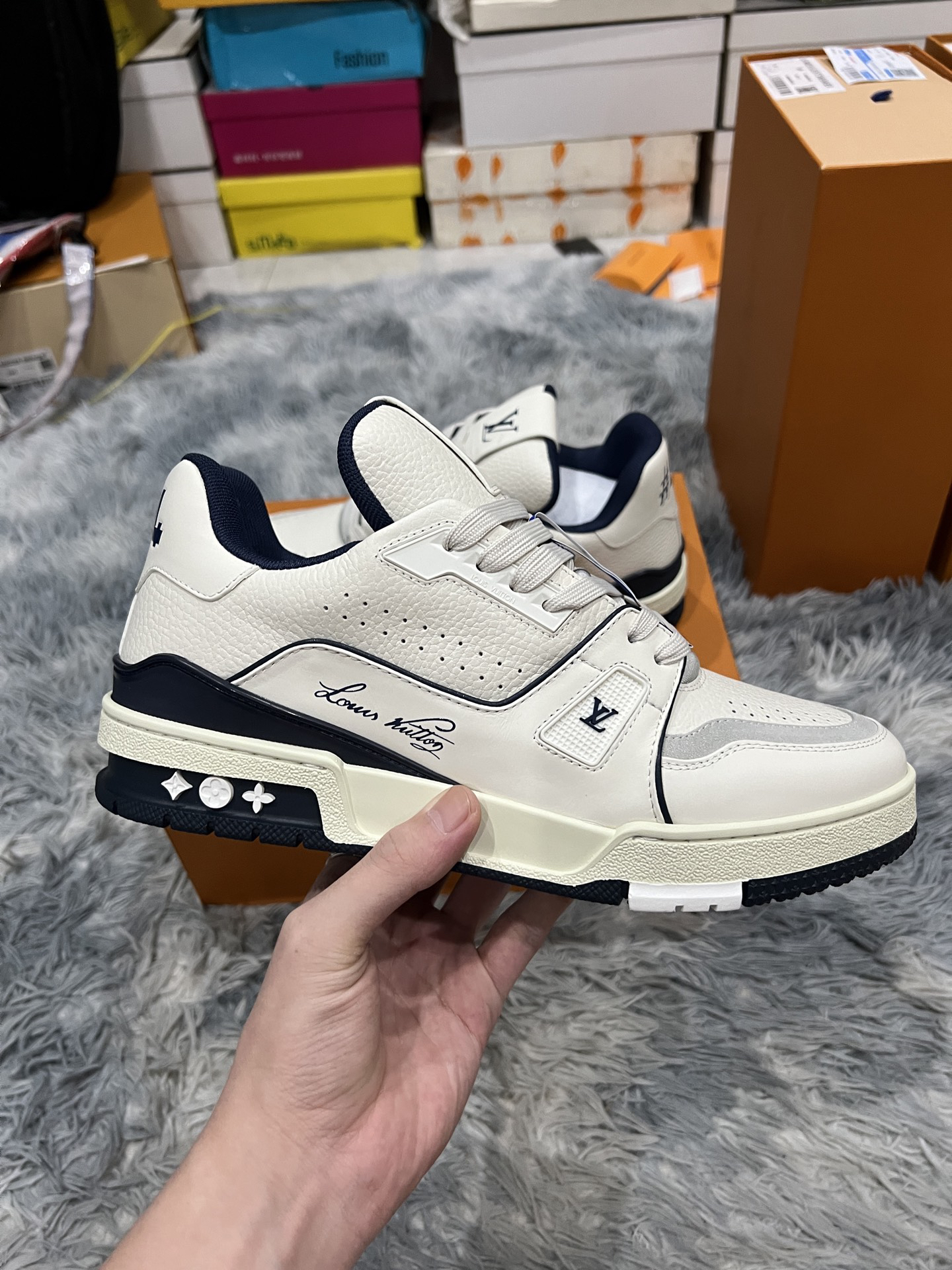 Lv Sneakers-75