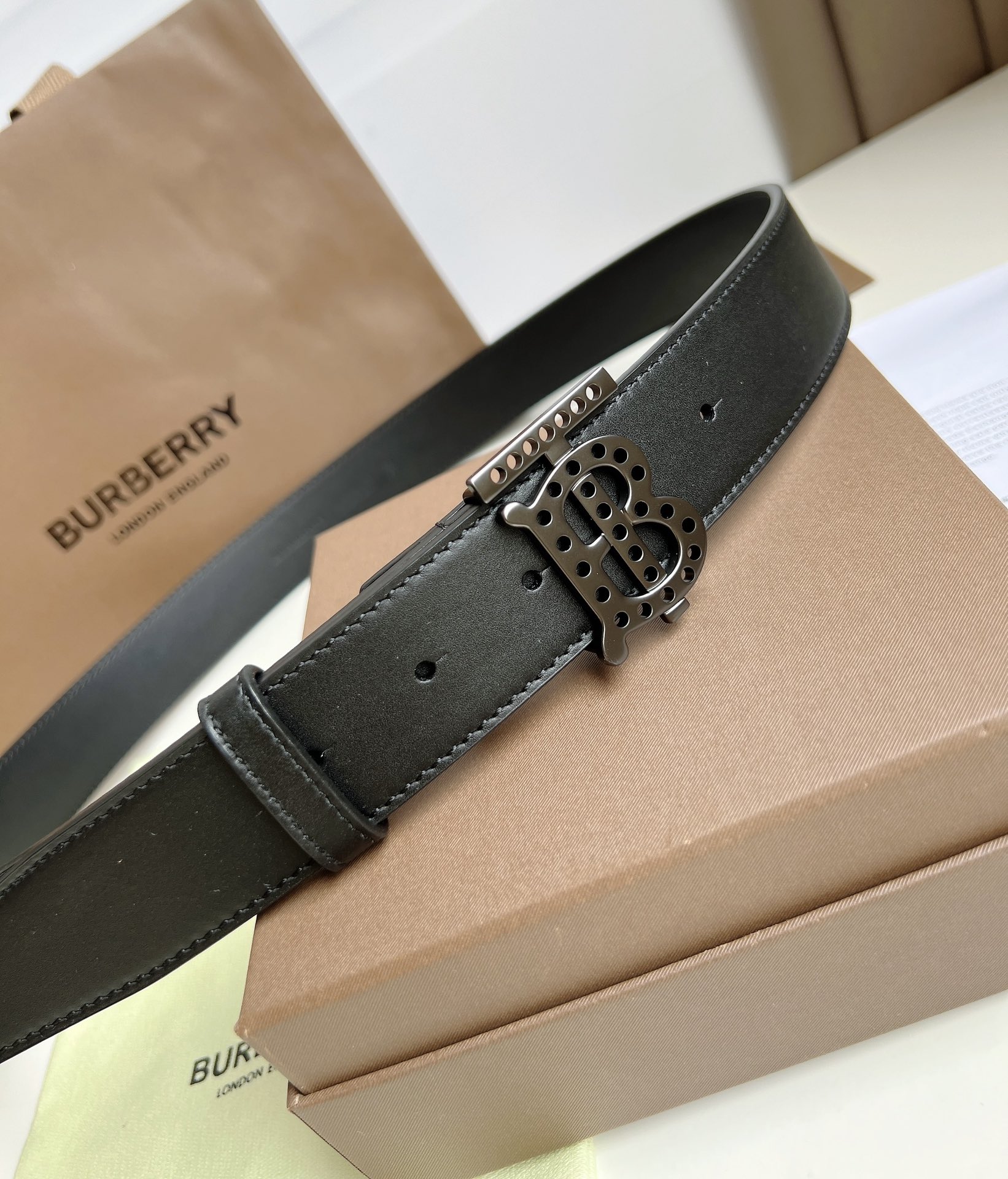 Burberry belt-120