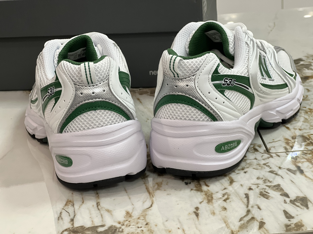New Balance Sneakers-140