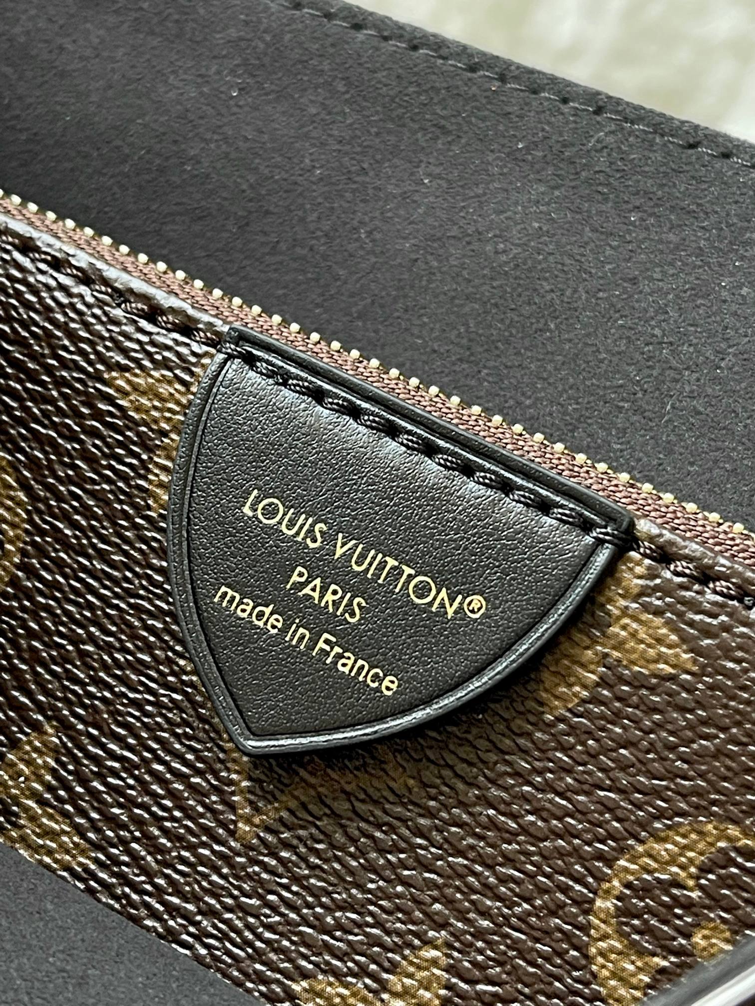 Louis Vuitton Hot New Product-206