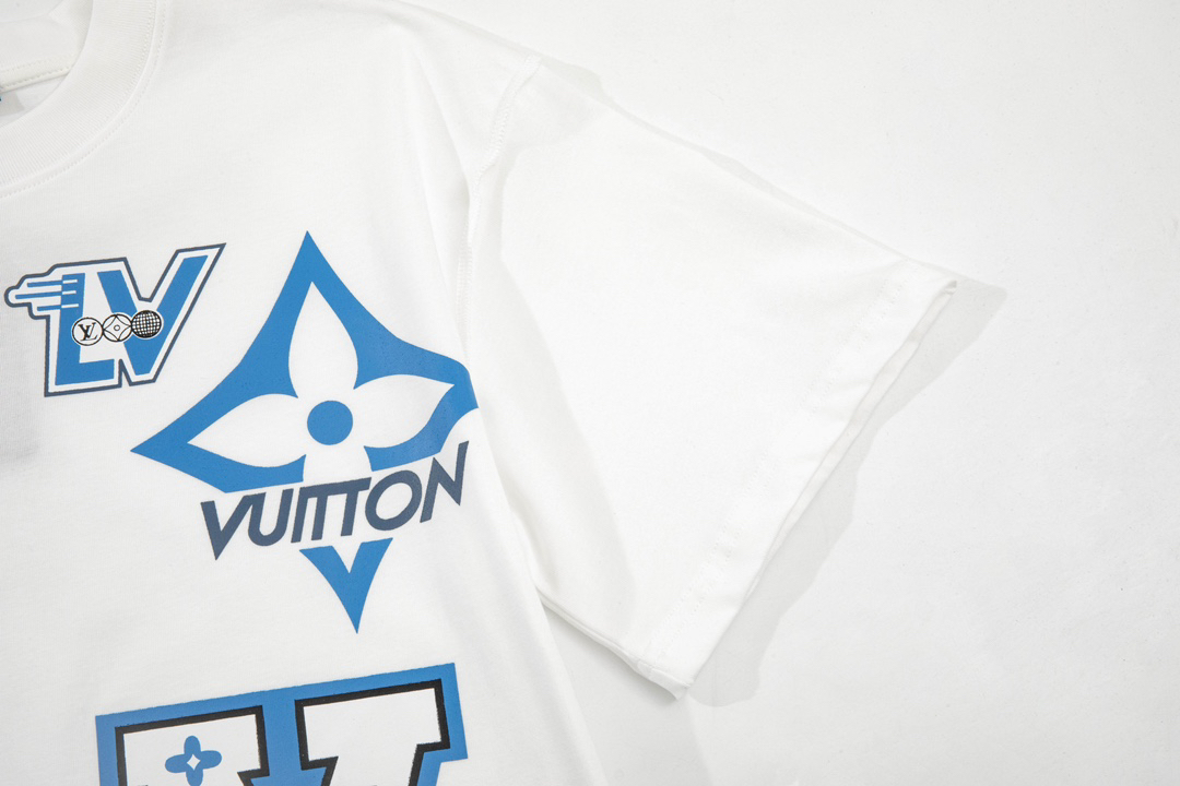 LV clothing-80
