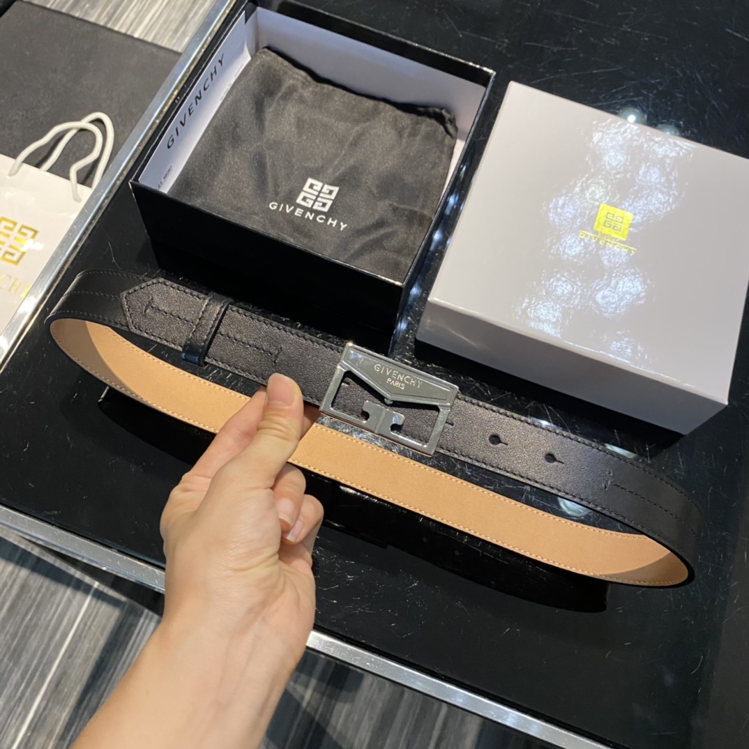 Givenchy belt-111