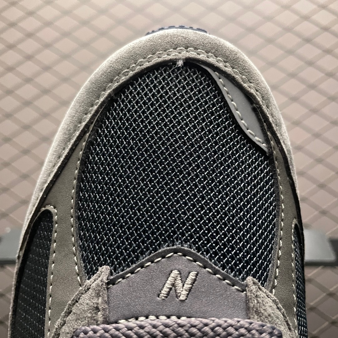 New Balance Sneakers-90