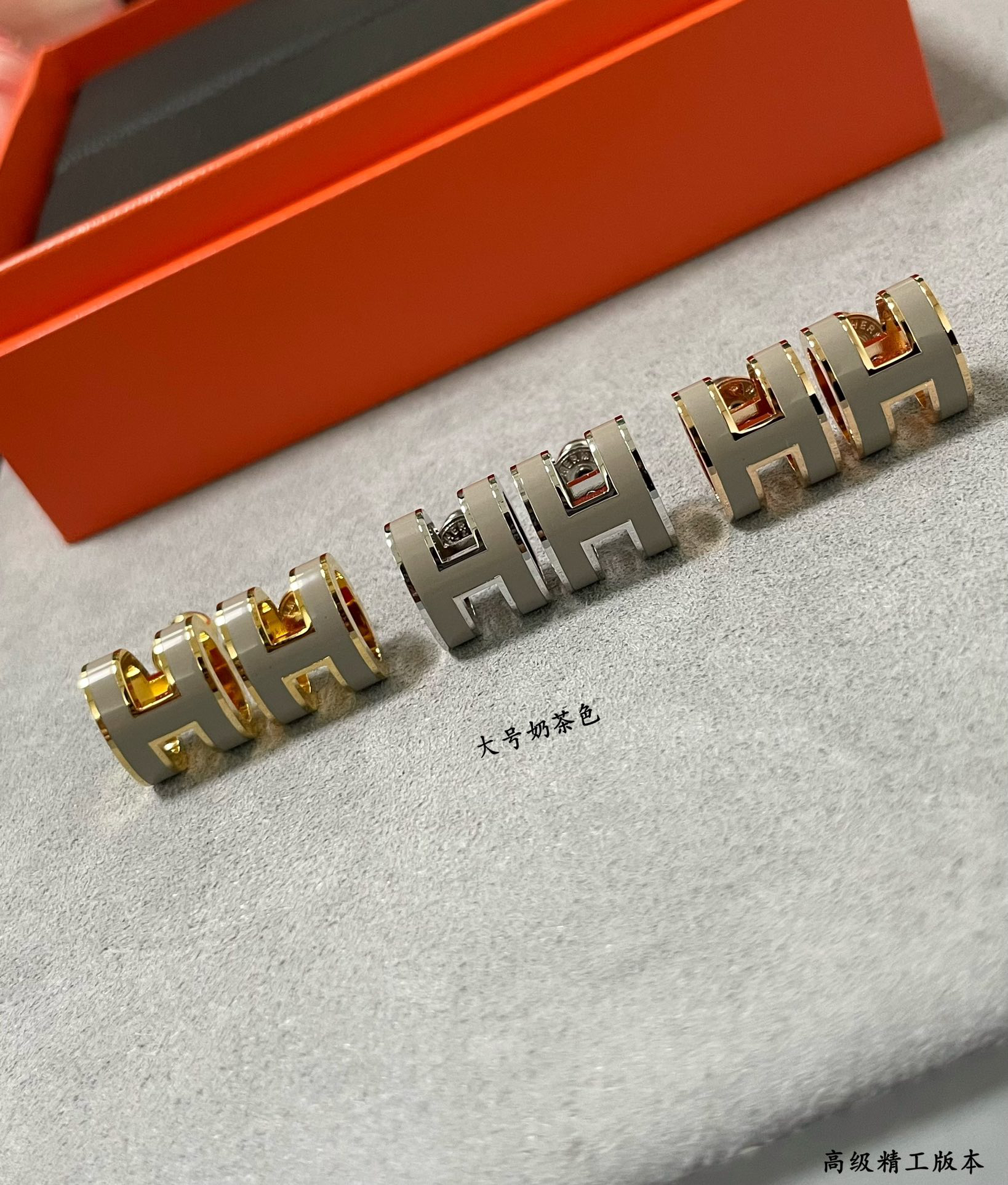 Hermes earrings-6