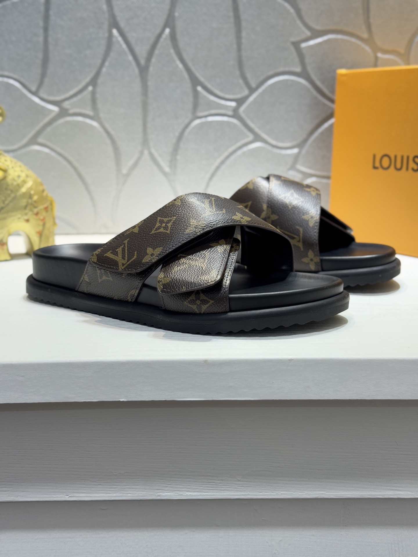 LV Summer footwear