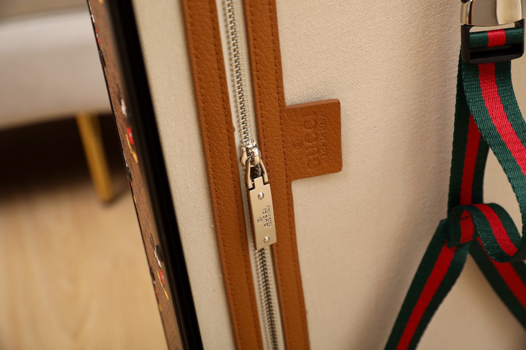Gucci luggage-34
