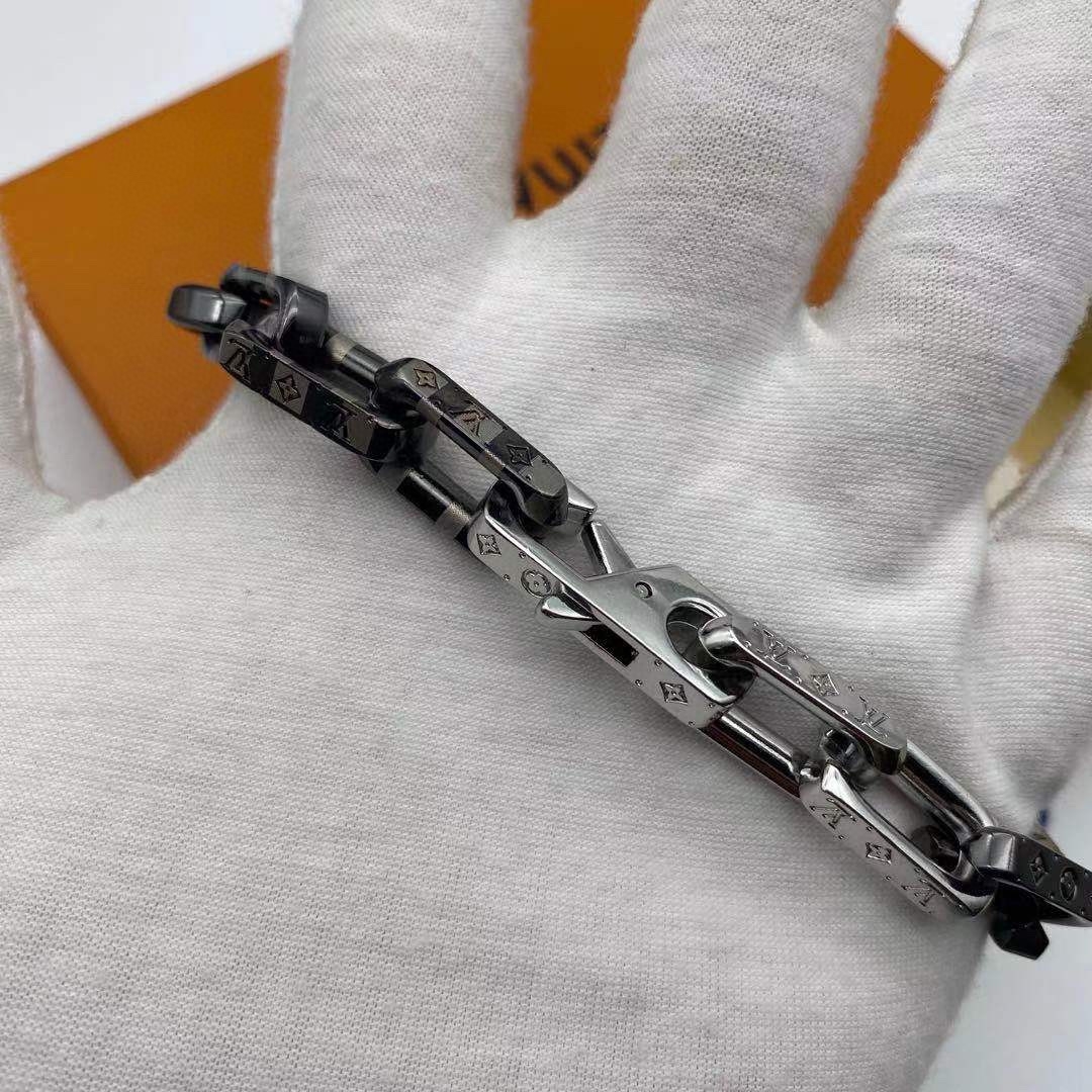LV Bracelet-44