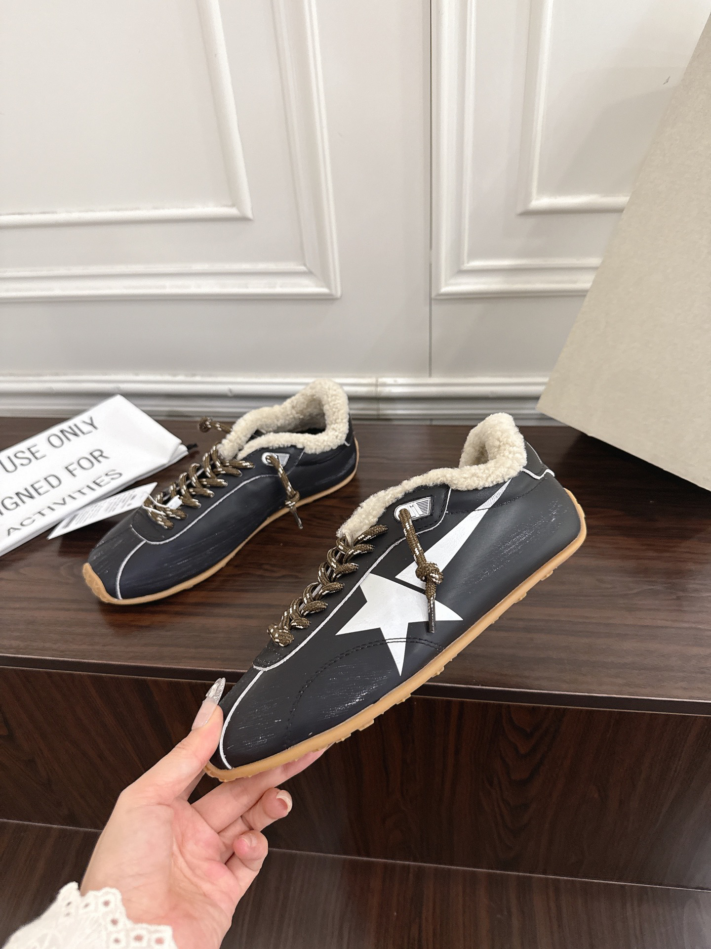 Golden Goose Sneakers-30