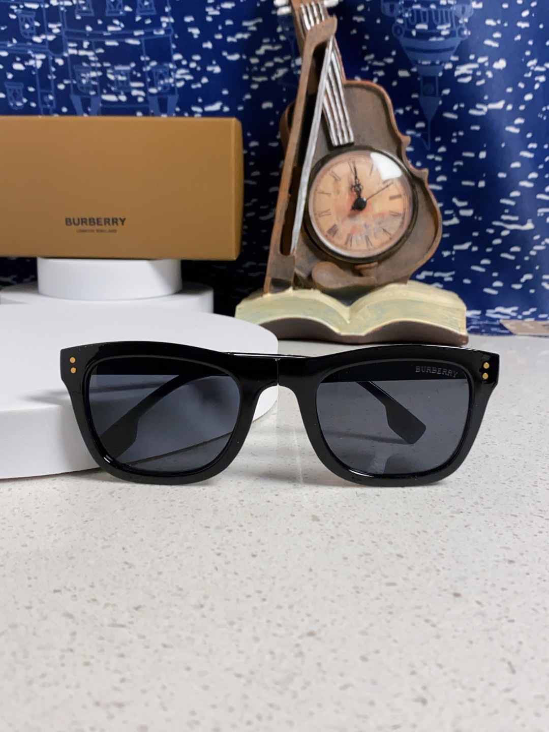 Burberry glasses-40