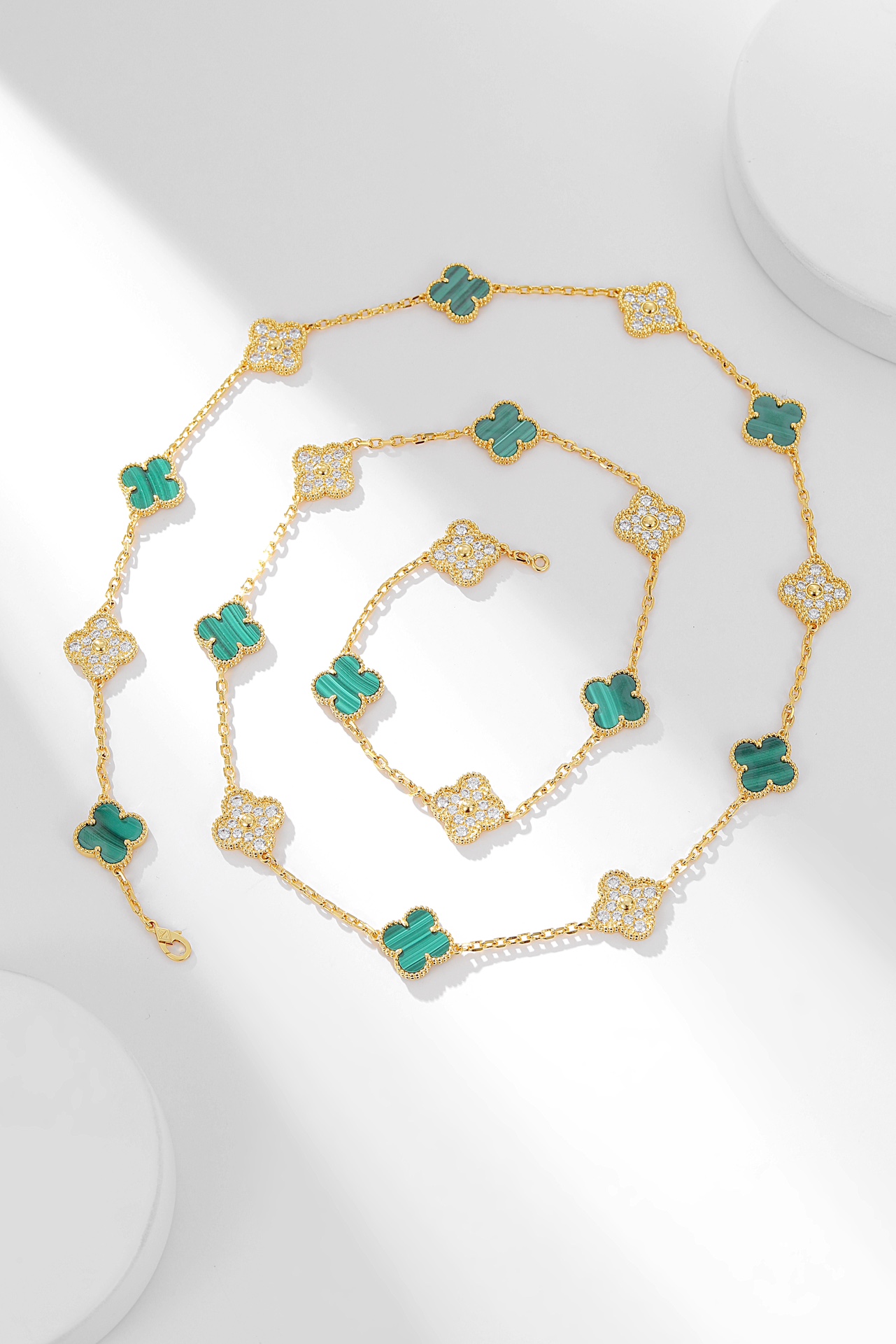 Van Cleef & Arpels necklace-90