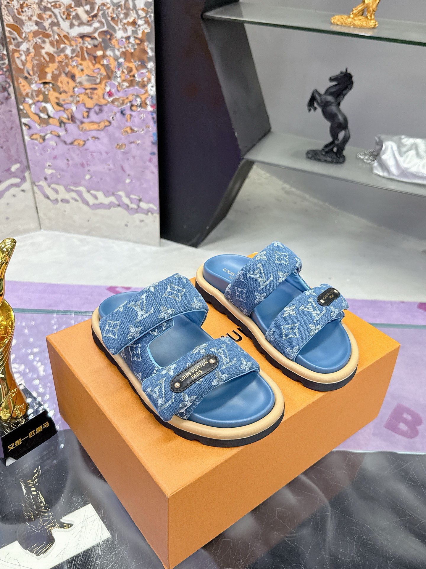 LV Summer footwear