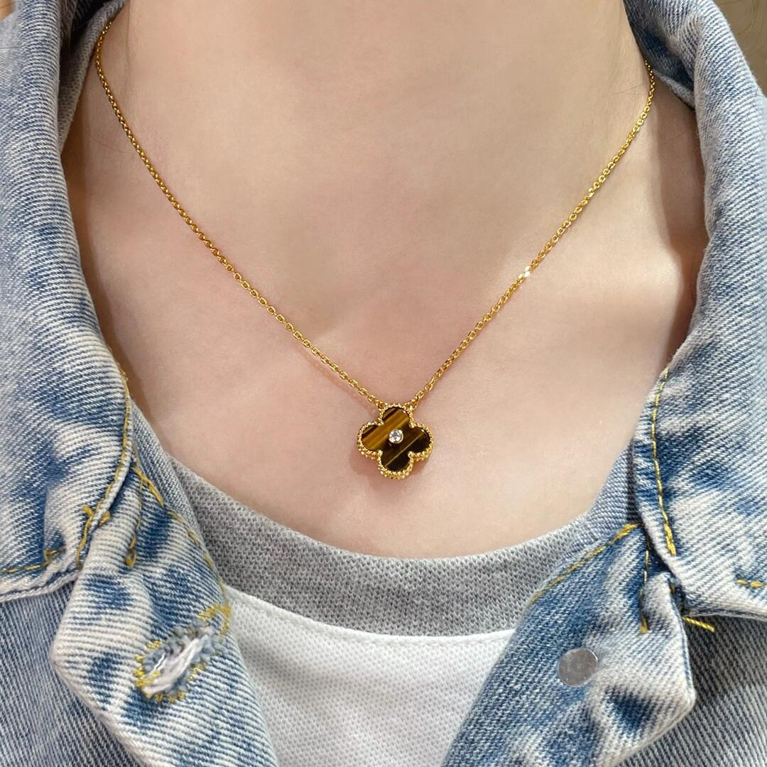 Van Cleef & Arpels necklace-30