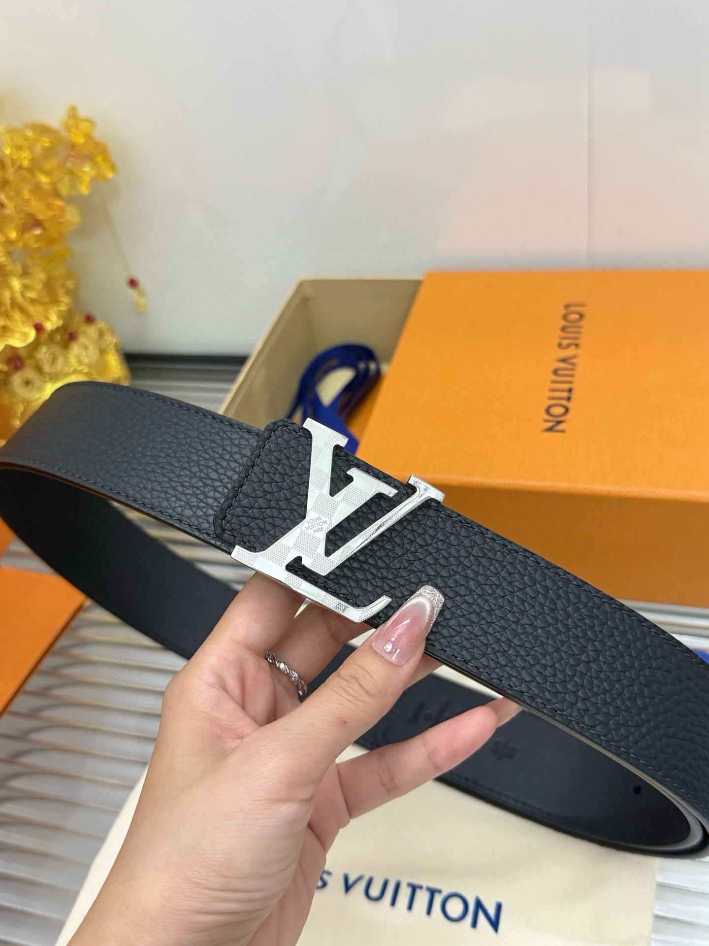 Lv belt-4
