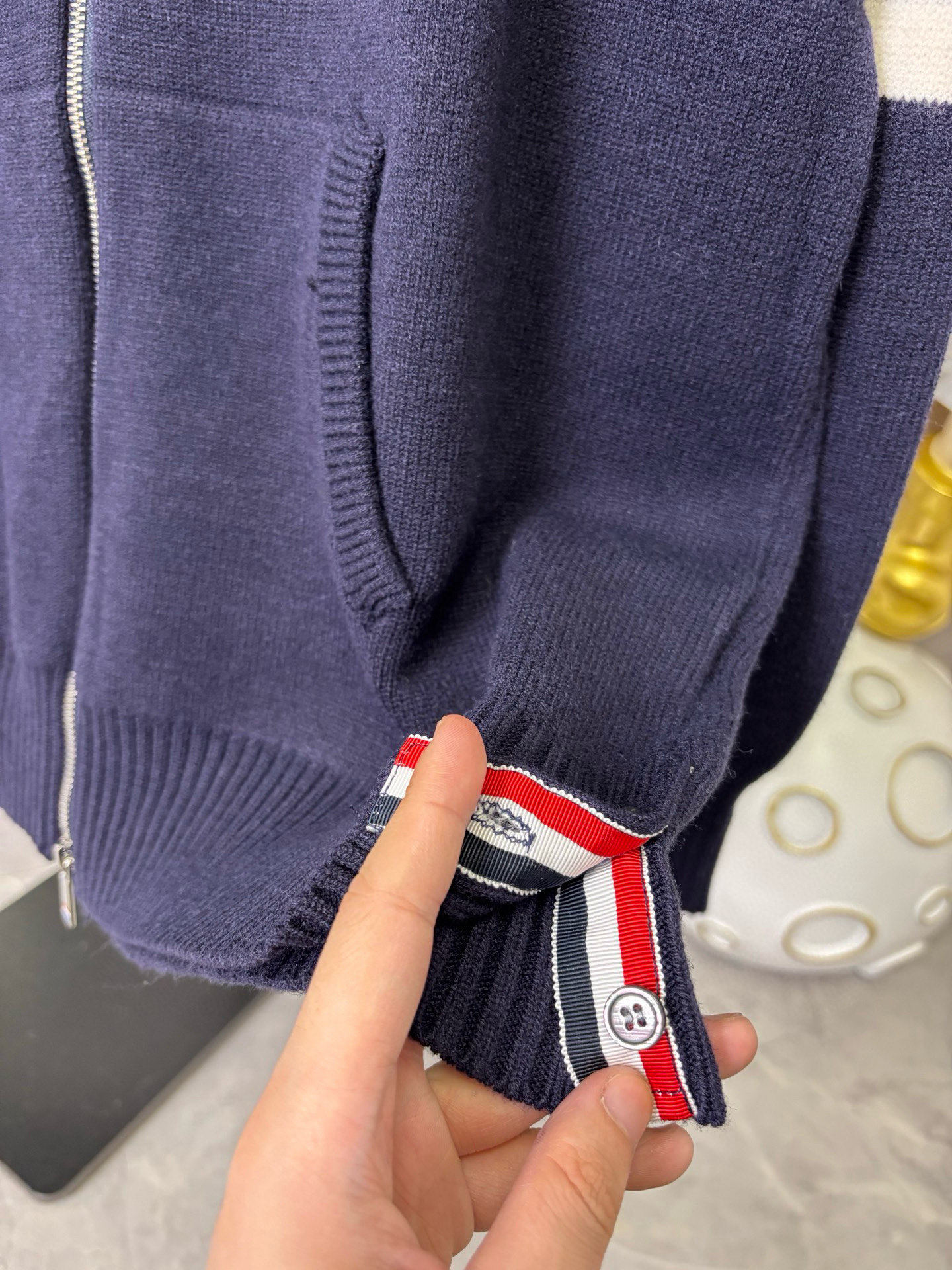 LV Clothing-304