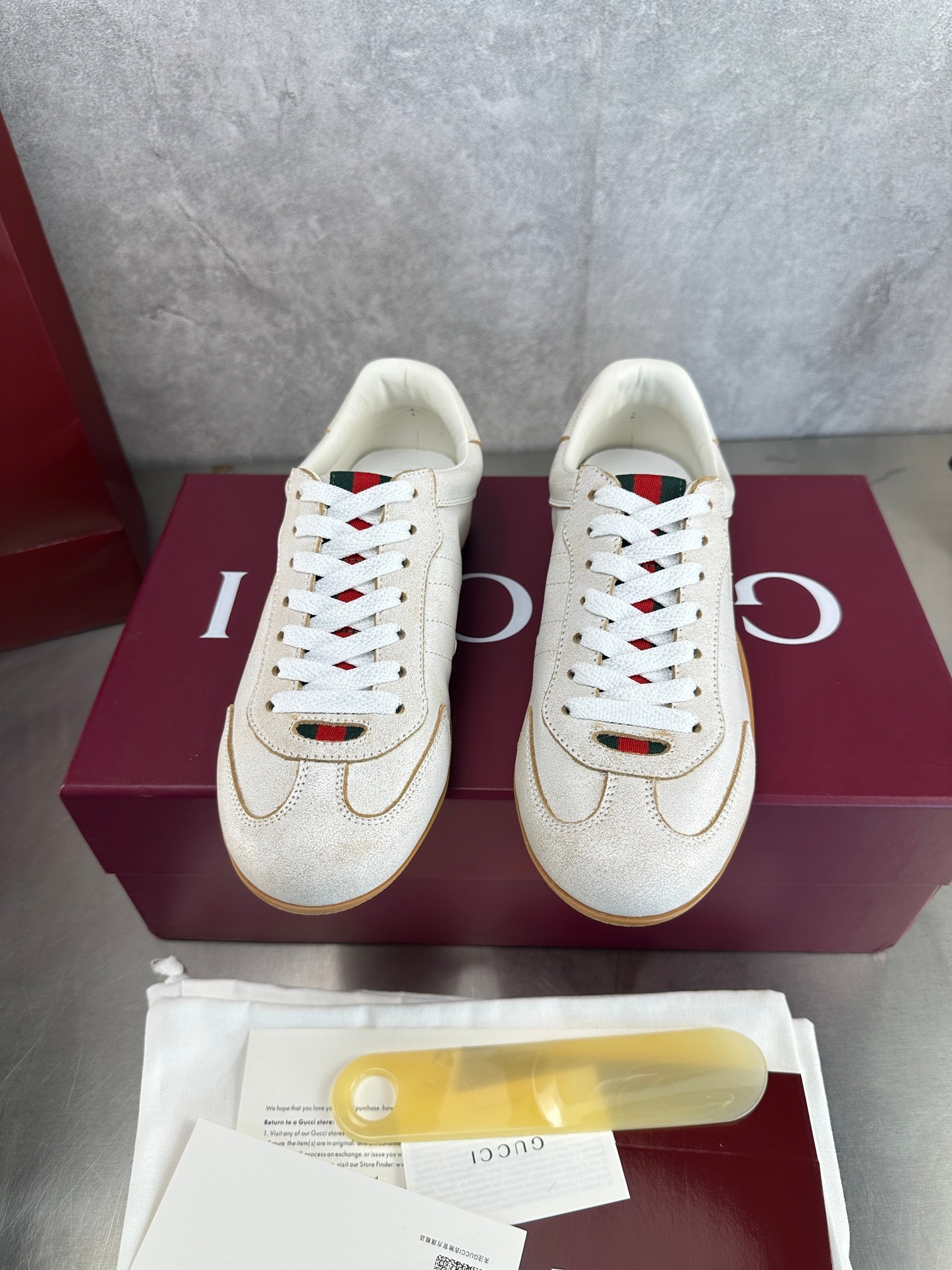 Gucci Sneakers-182