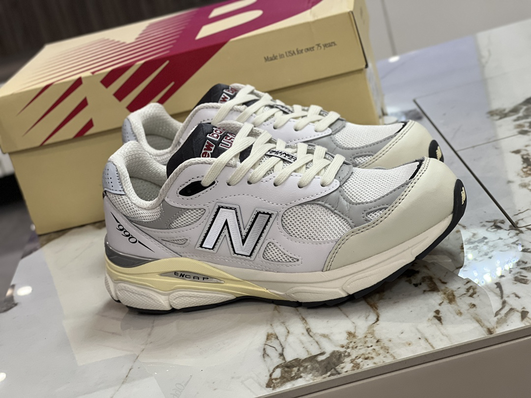New Balance Sneakers-148