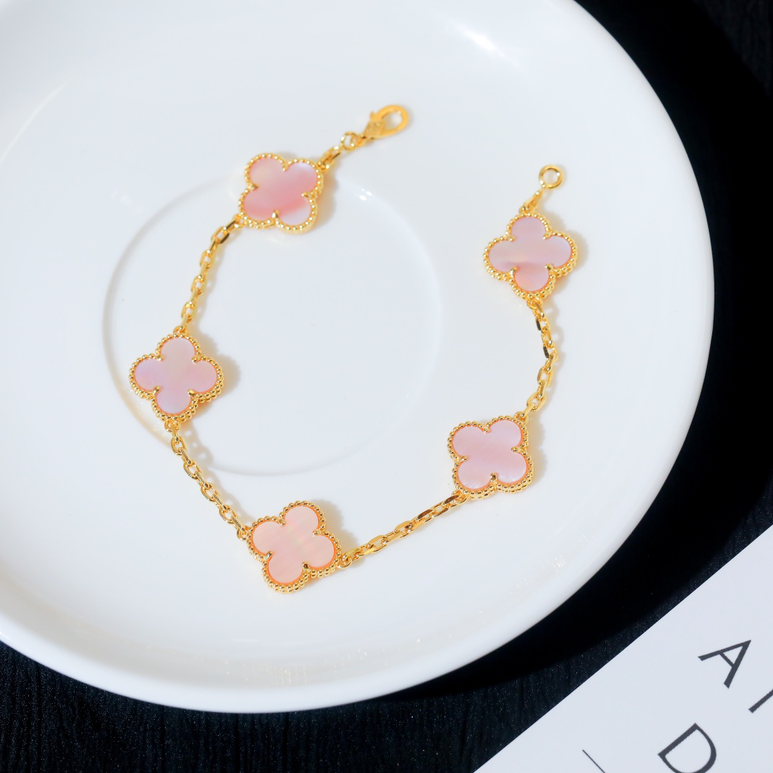 Van Cleef & Arpels Bracelet-78