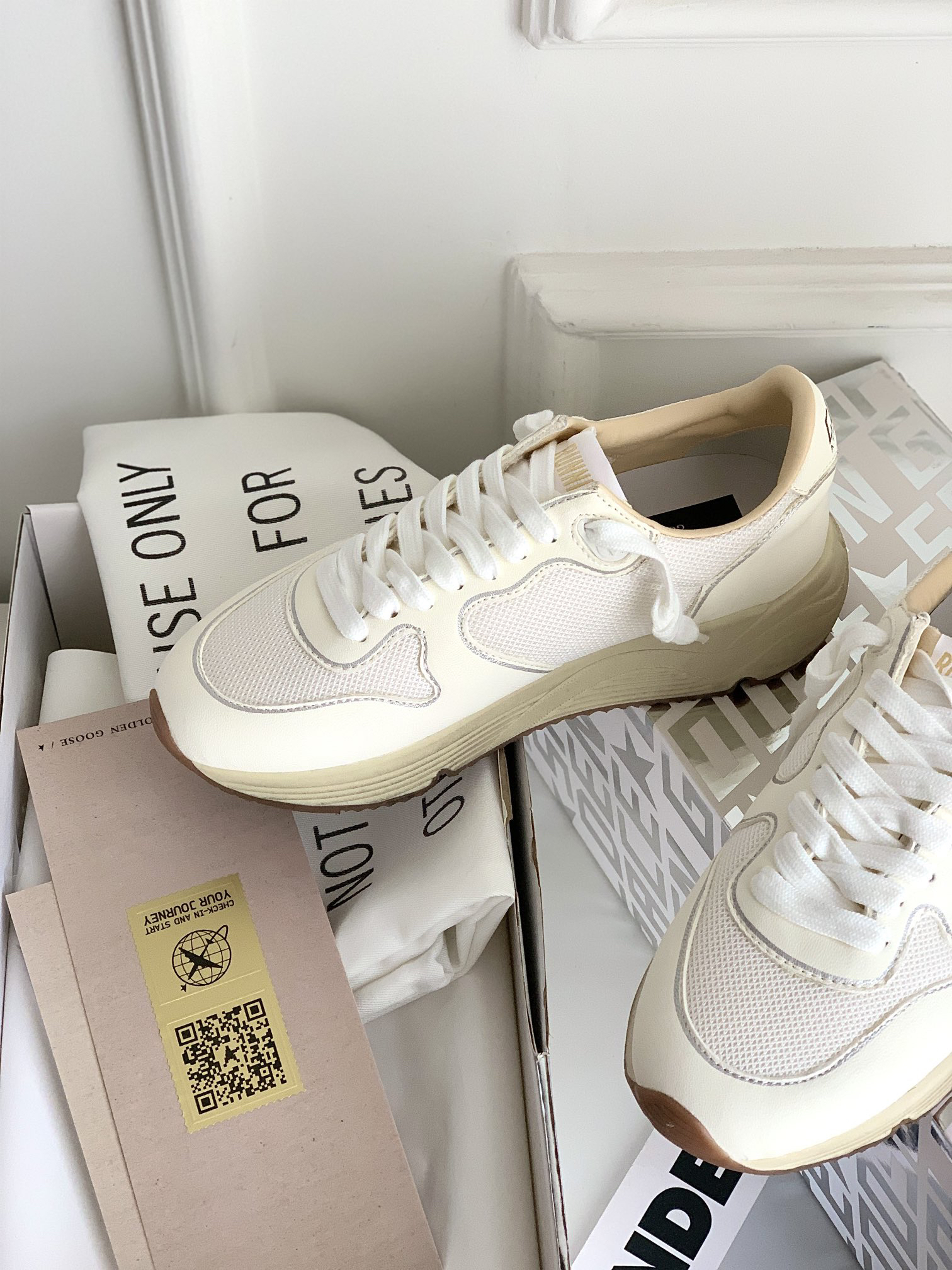 Golden Goose Sneakers-33