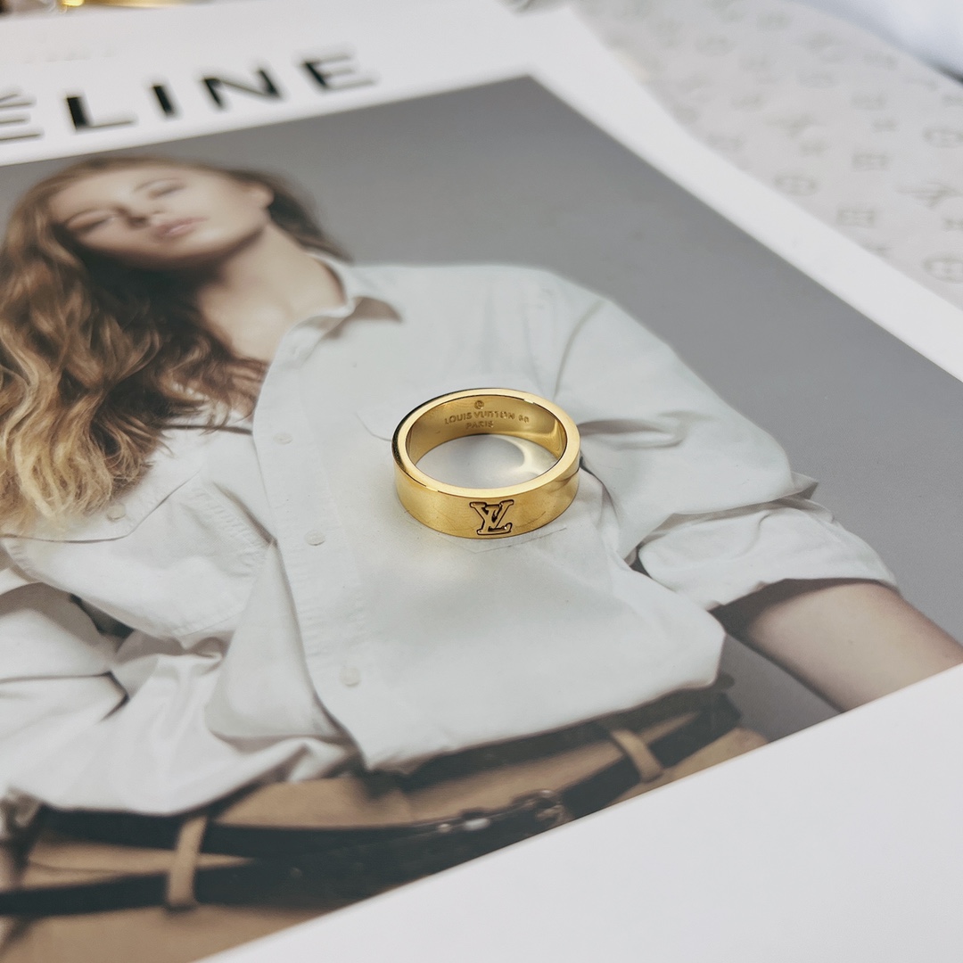 LV ring-52