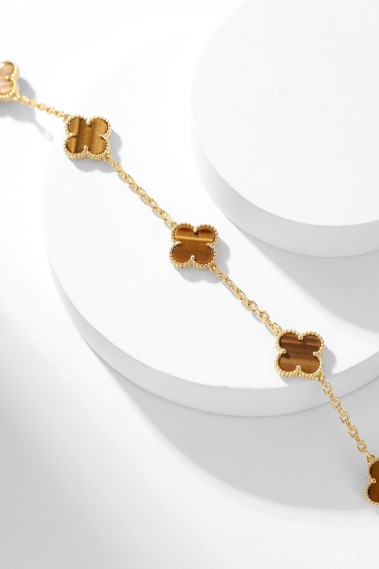 Van Cleef & Arpels Bracelet-122