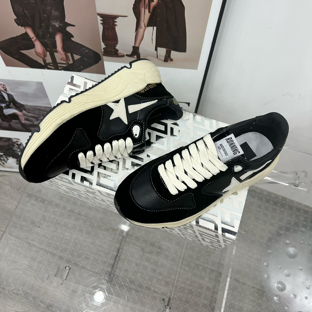 Golden Goose Sneakers-84