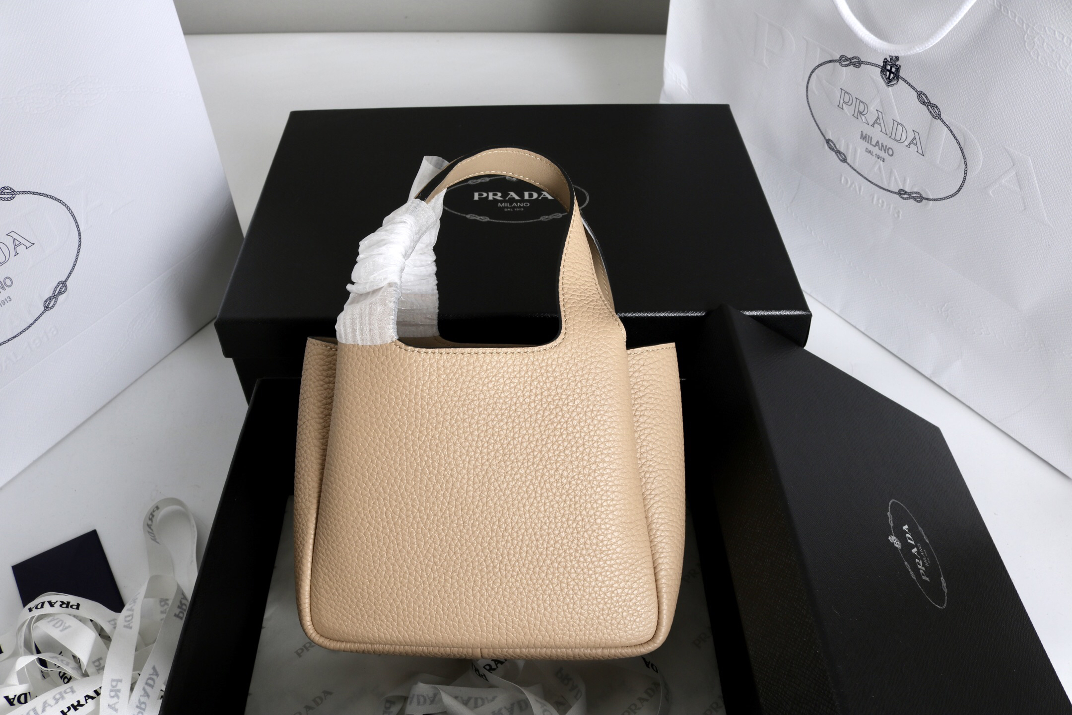 Prada Hot New Product-56