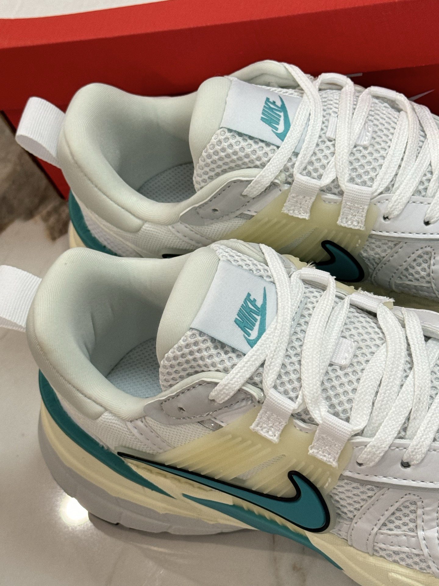 Nike Sneakers-245