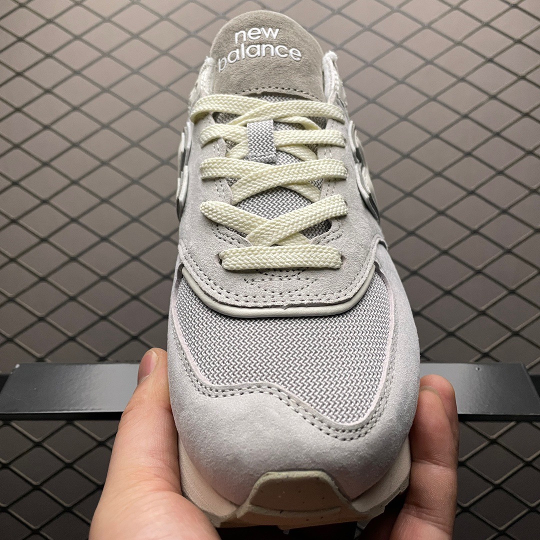 New Balance Sneakers-1