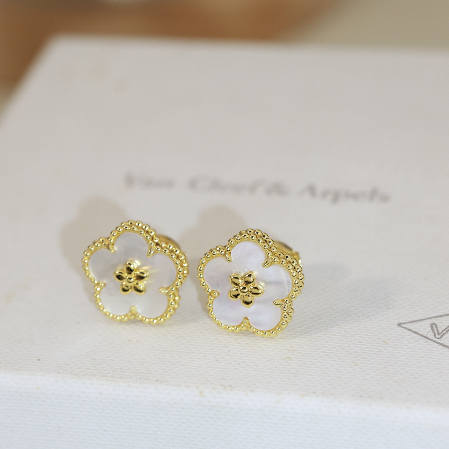 Van Cleef & Arpels earring-32