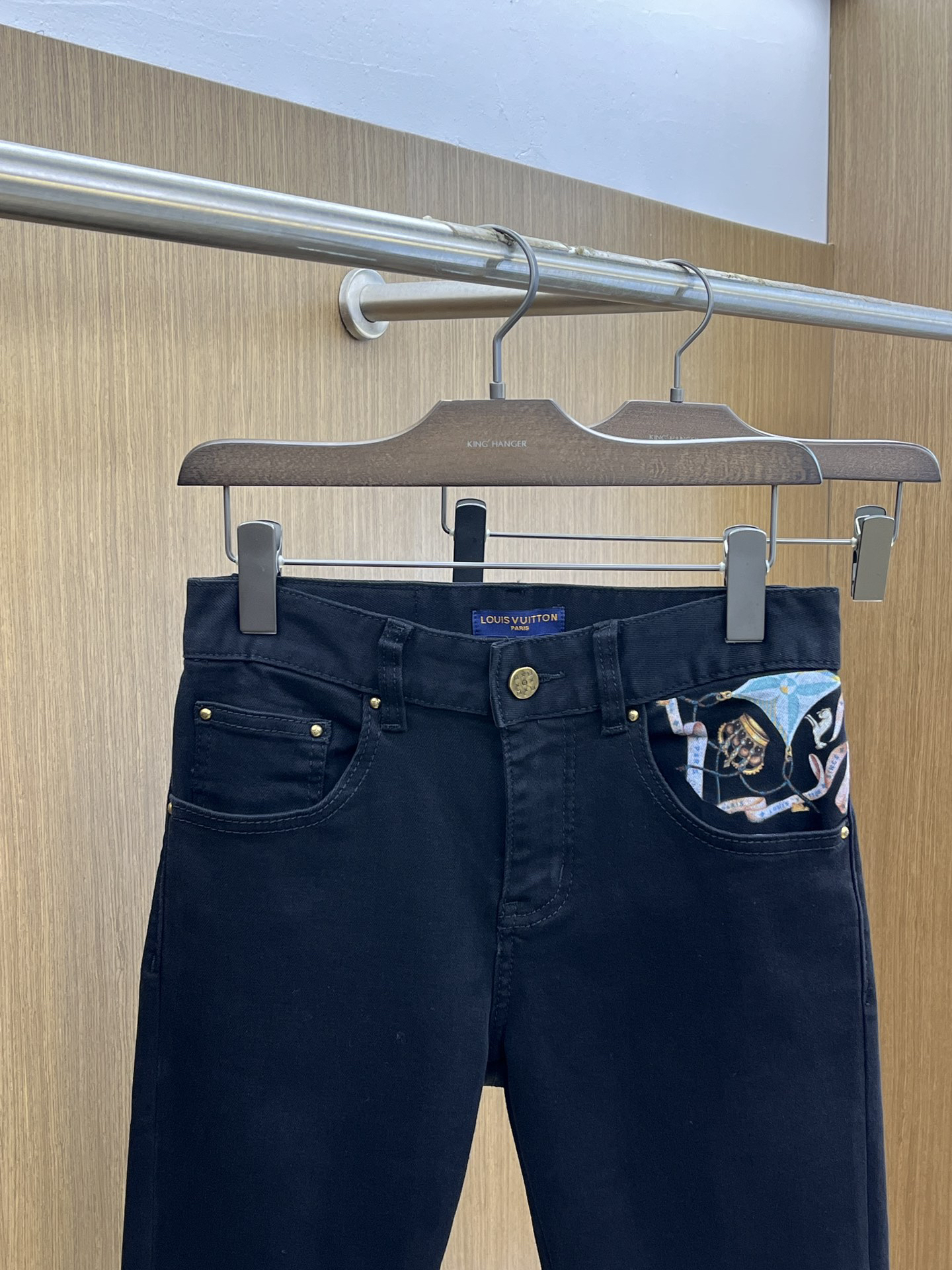 LV Clothing-20