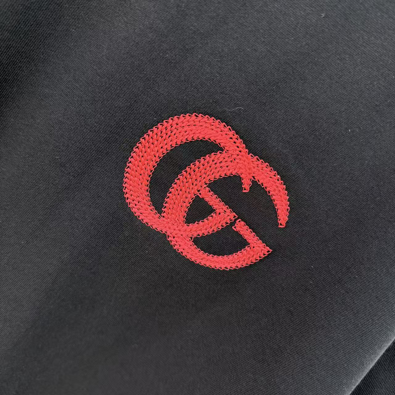 Gucci clothing-160