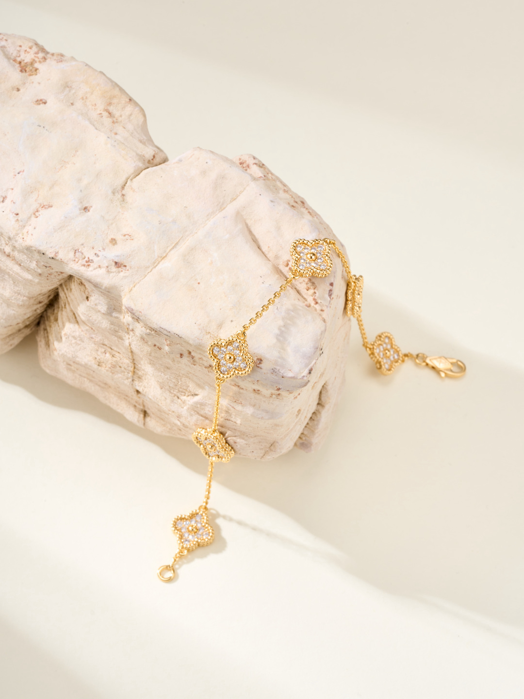 Van Cleef & Arpels Bracelet-63