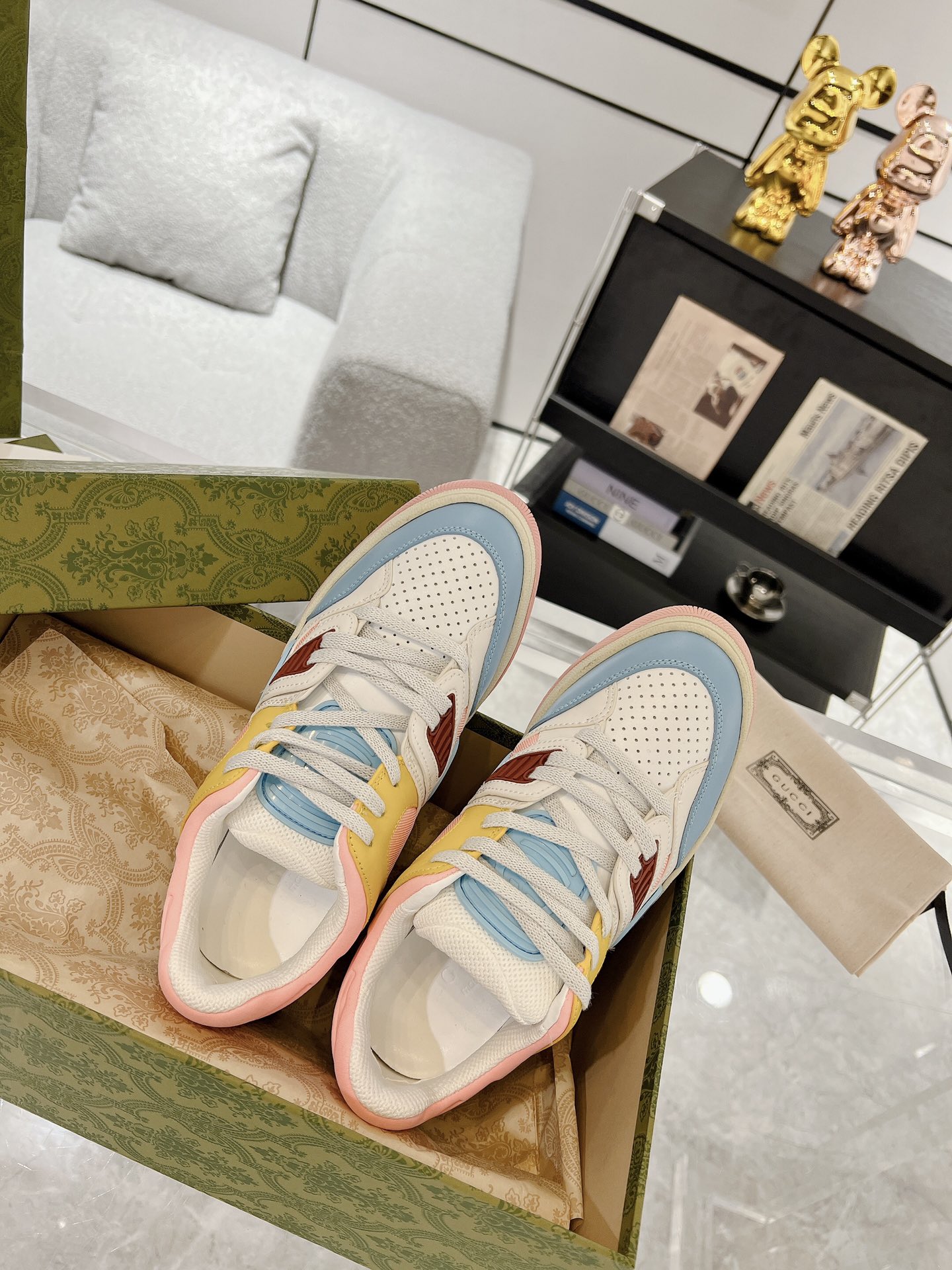 Gucci Sneakers-148