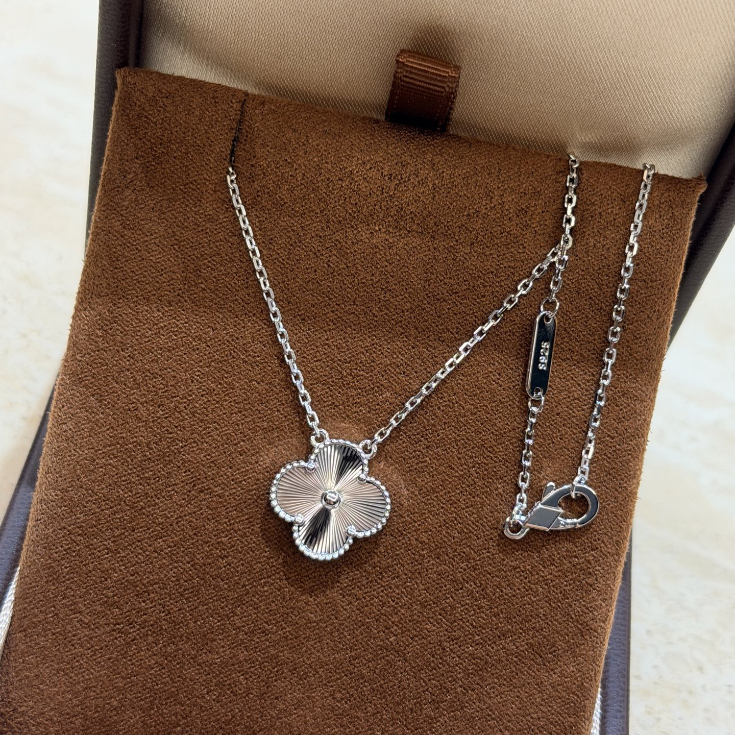 Van Cleef & Arpels necklace-126