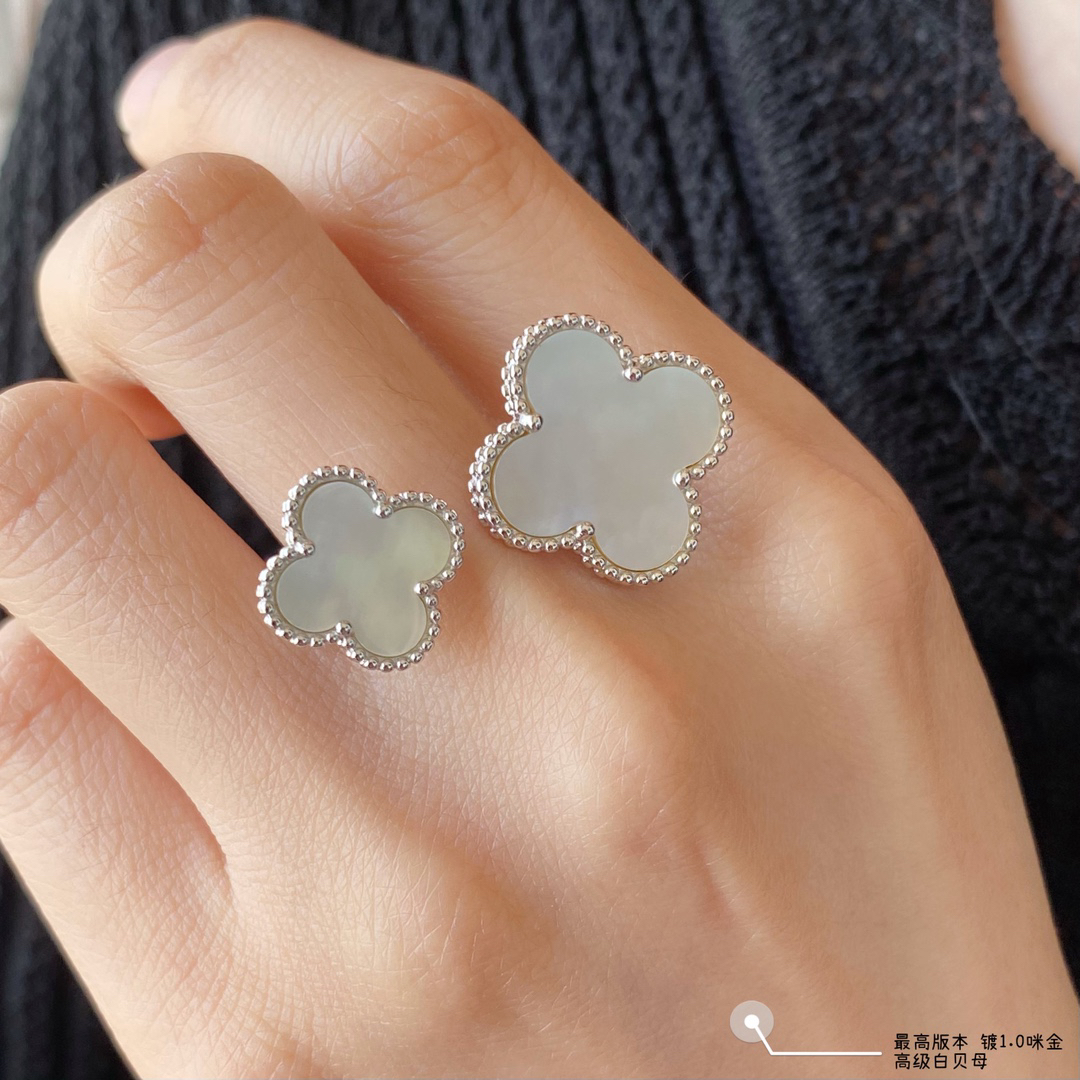Van Cleef & Arpels ring-81