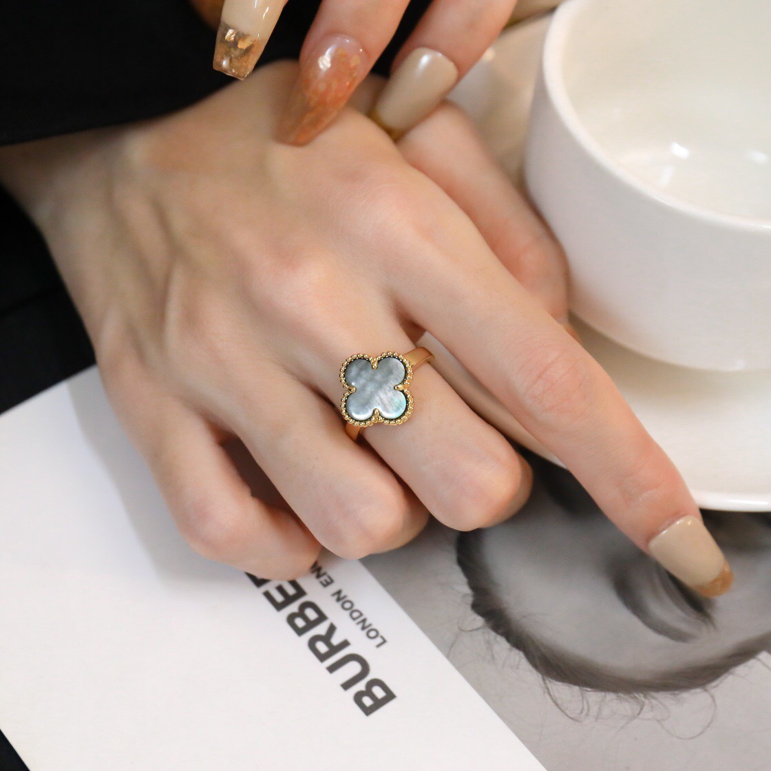 Van Cleef & Arpels ring-16