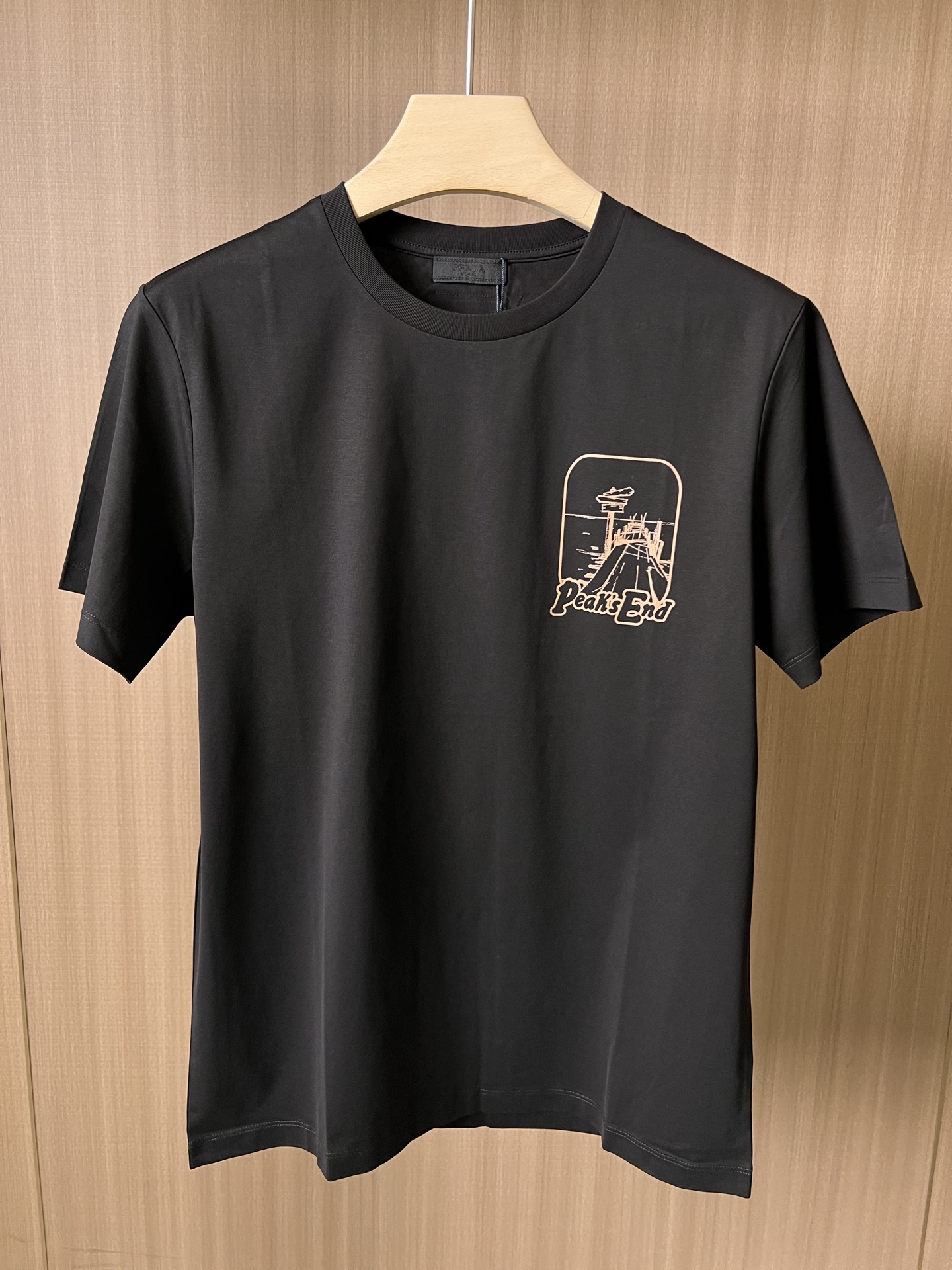 Gucci Clothing-210