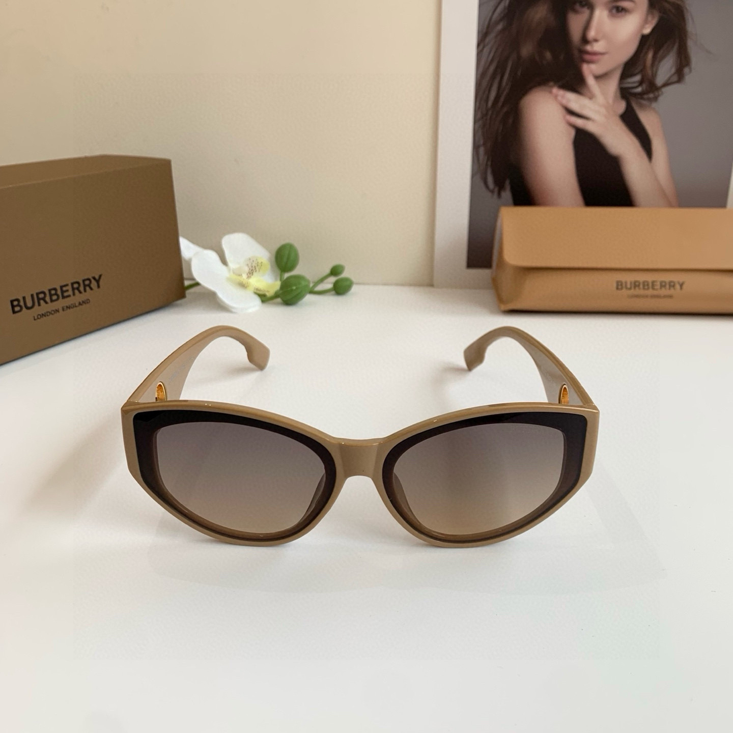Burberry glasses-72