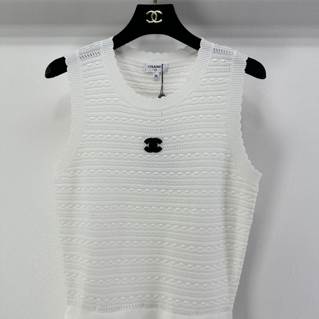 Chanel Clothing-18
