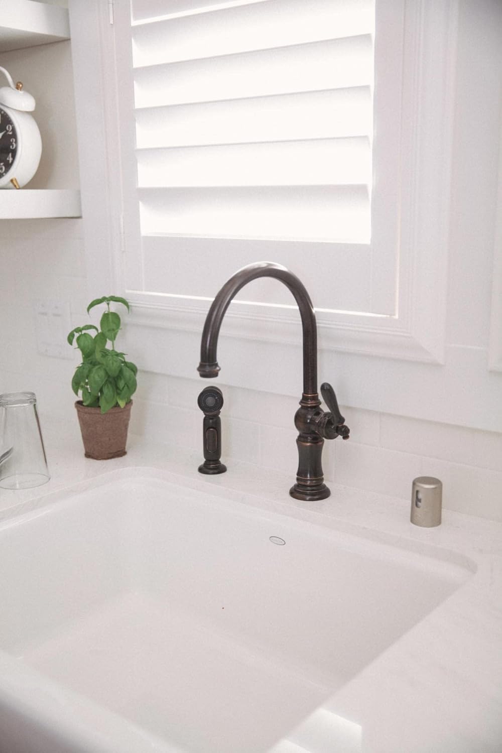 Artifacts Single-Handle Kitchen Sink Faucet With Two-Function Sprayhead
