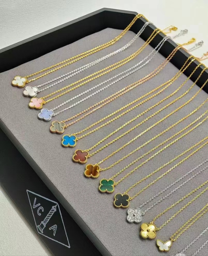 Van Cleef & Arpels necklace-2